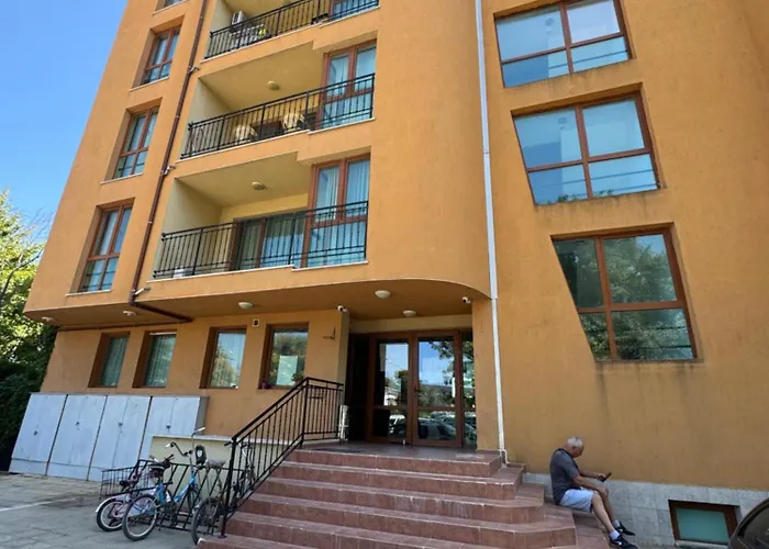 Amadeus1 - 37b Large * 阳光海滩